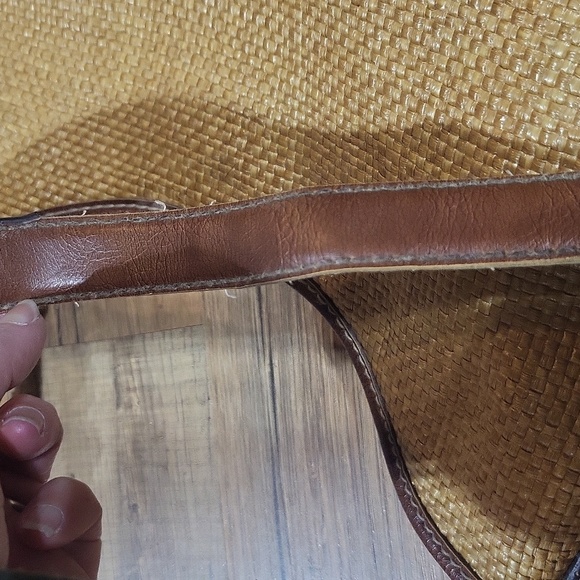 FOSSIL 75062 Woven Tan & Brown Key Shoulder Bag - Picture 8 of 16